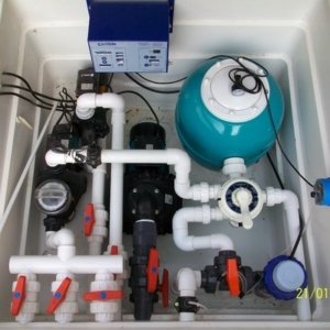 instalacion-de-clorador-salino-en-montequinto